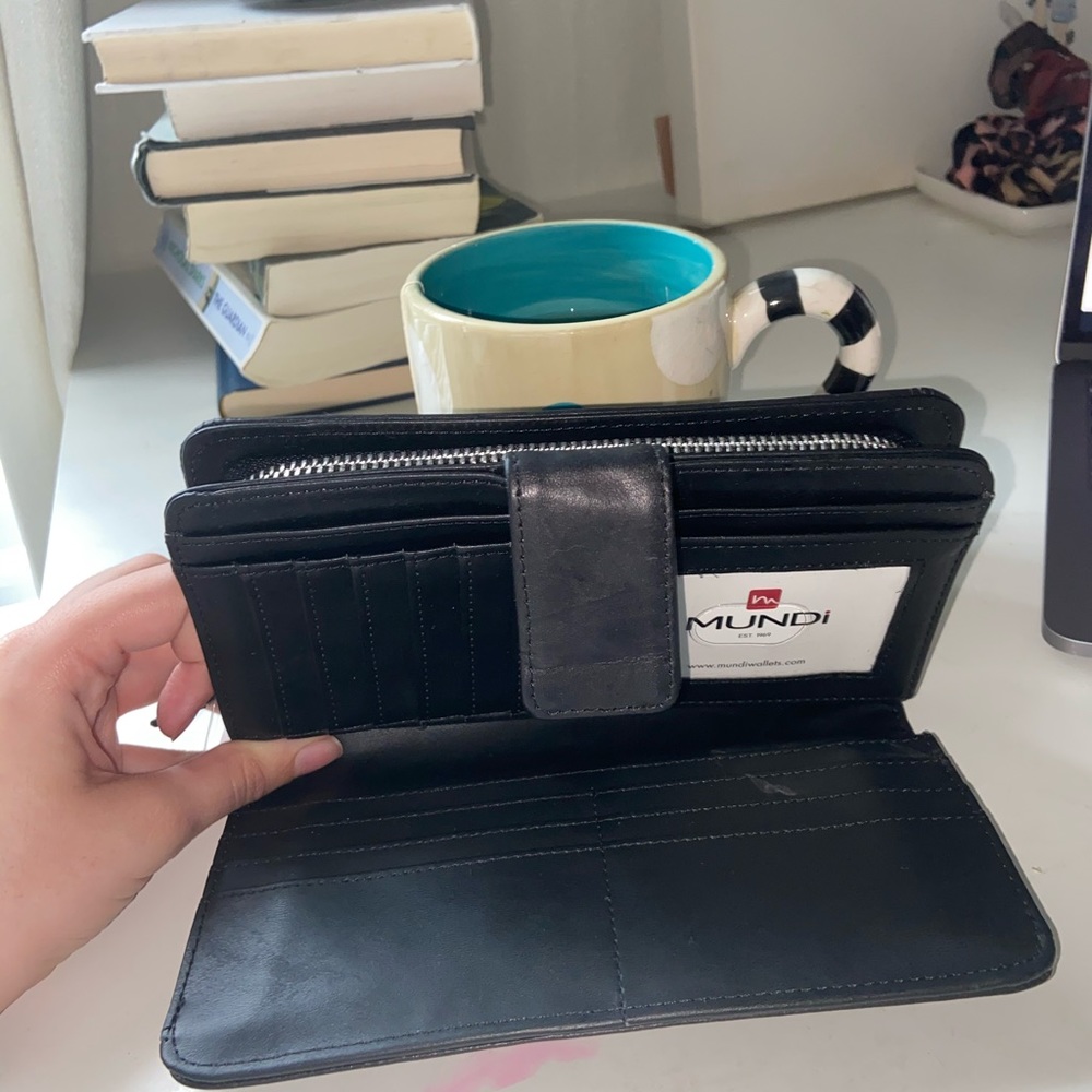 Wallet - Picture 2 of 2
